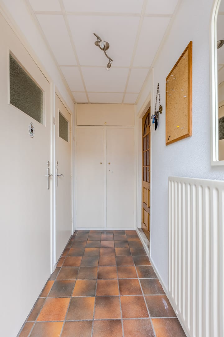 Photo 24 of Karolinastraat 19