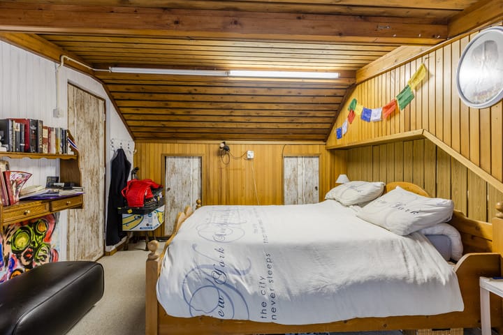 Photo 30 of Karolinastraat 19