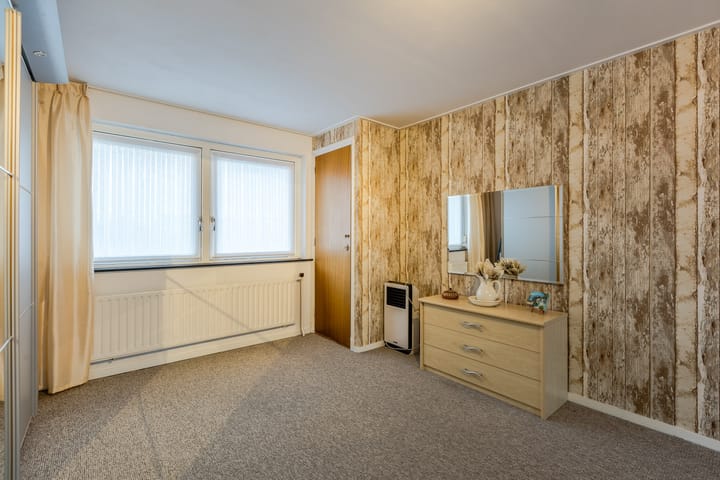 Photo 33 of Karolinastraat 19