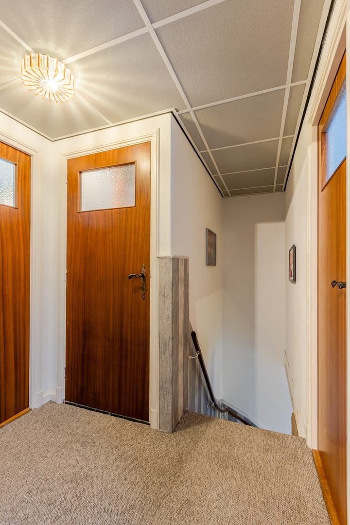 Photo 46 of Karolinastraat 19