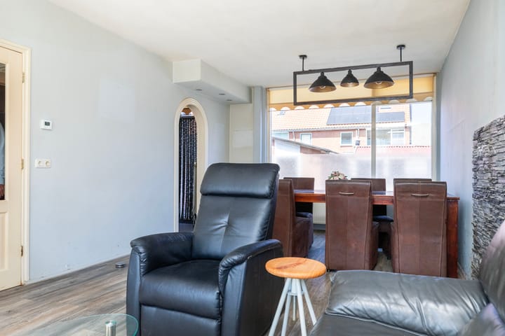 Foto 11 van J.H. van 't Hoffstraat 2