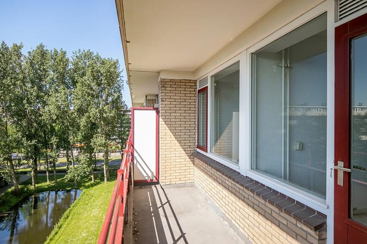 Foto 28 van Arthur van Schendelplein 94