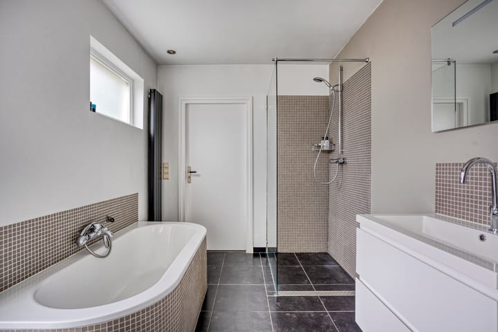 Foto 19 van Monseigneur Schrijnenstraat 13