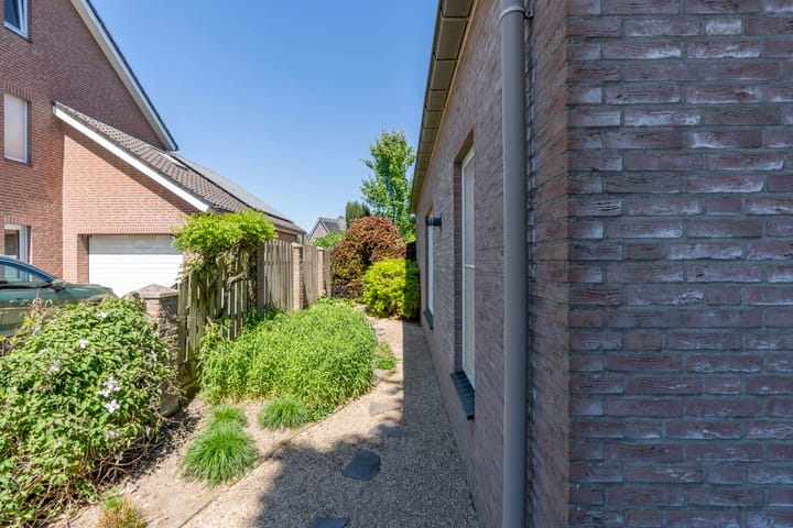 Foto 8 van Merseloseweg 4