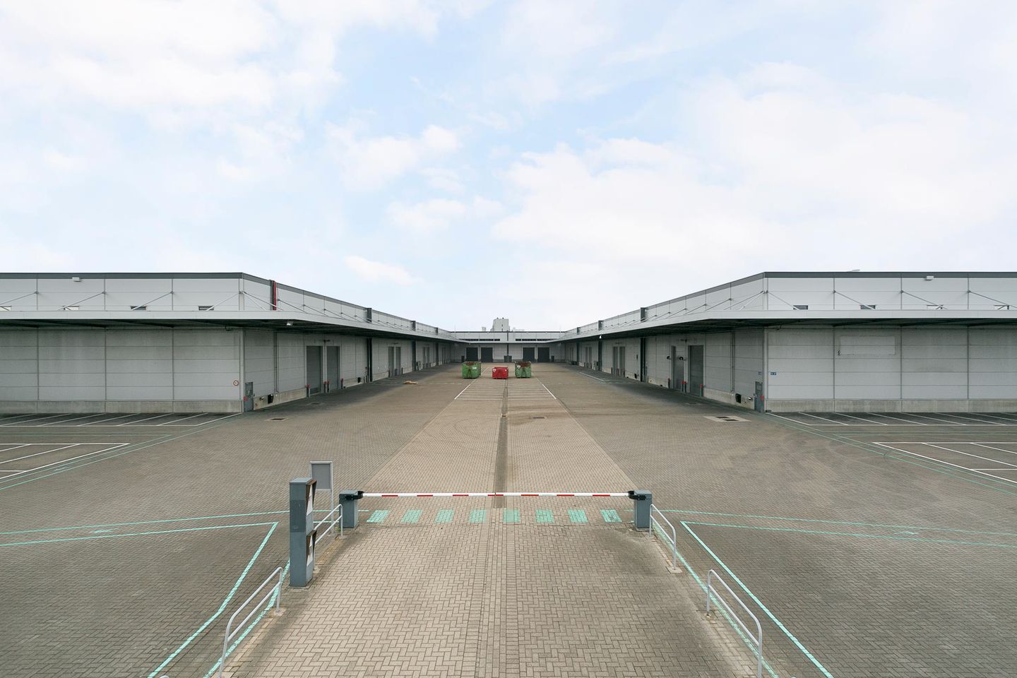 View photo 3 of Galjoenweg 68