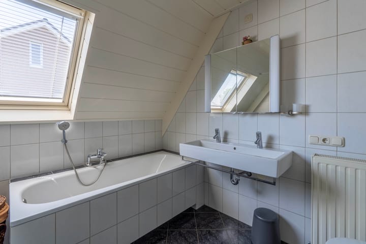 Foto 70 van Merseloseweg 4