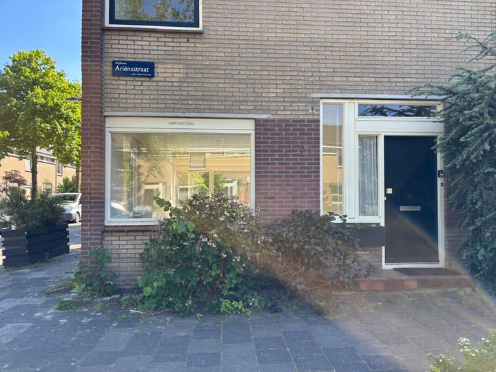 Foto 21 van Alphons Ariënsstraat 20