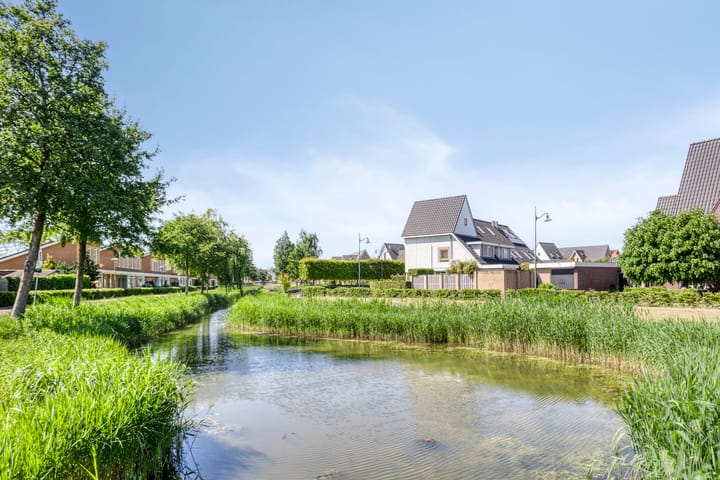 Foto 33 van Koningspage 27