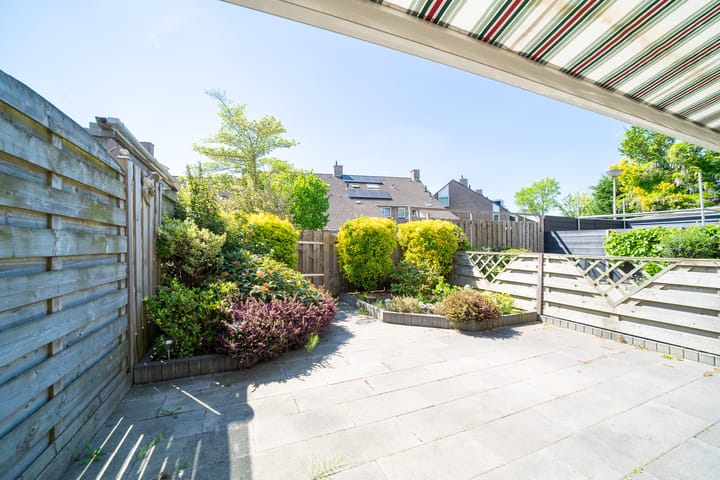 Photo 38 of Klaverruiter 10