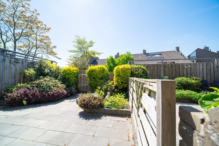 Photo 40 of Klaverruiter 10