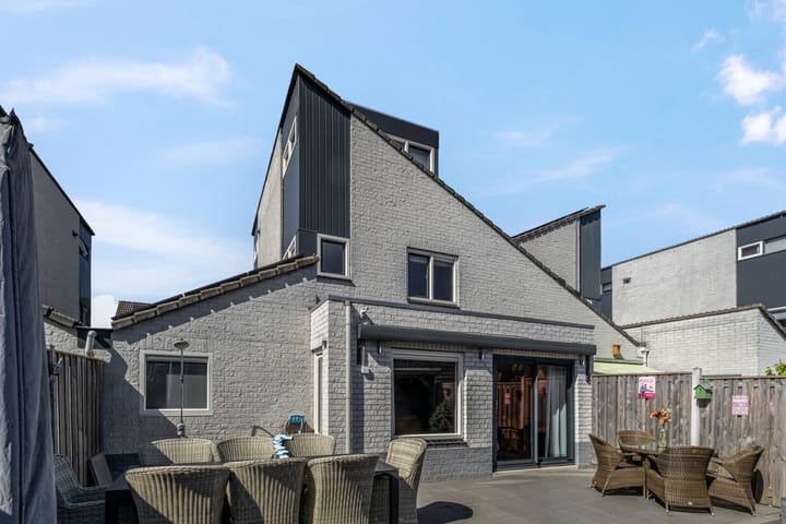 Foto 31 van Dr. Marga Klompépark 6