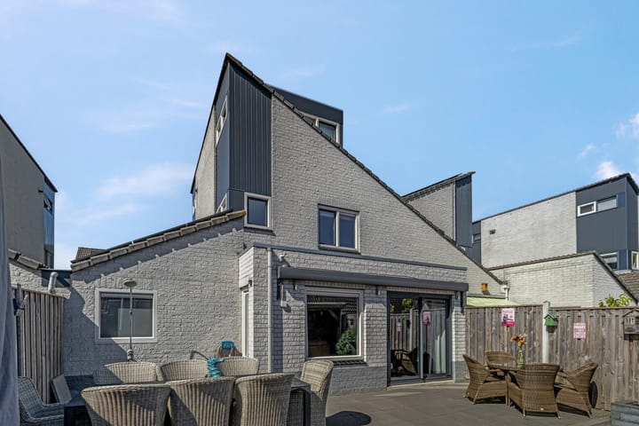 Foto 33 van Dr. Marga Klompépark 6