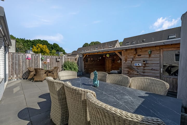 Foto 34 van Dr. Marga Klompépark 6