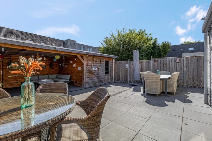 Foto 35 van Dr. Marga Klompépark 6