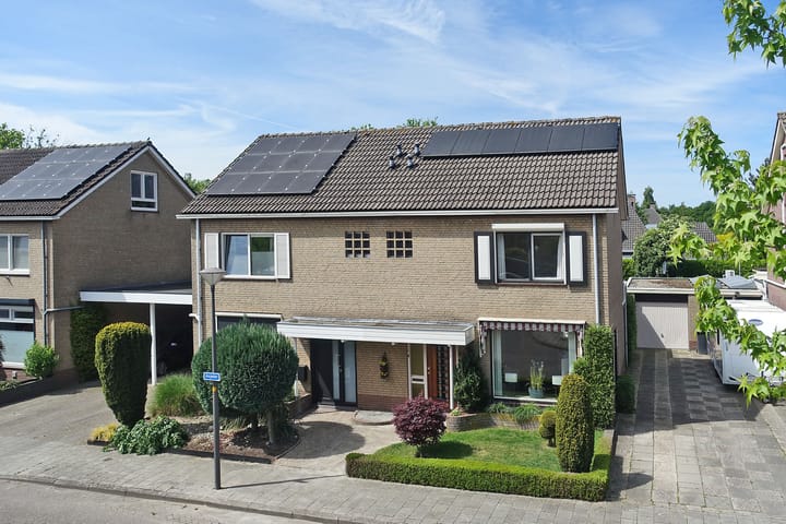 Photo 5 of Anjelier 42