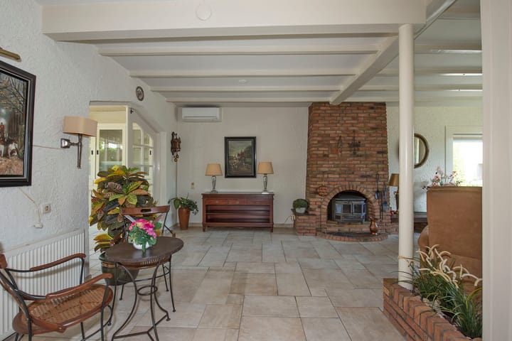 Photo 11 of Anjelier 42