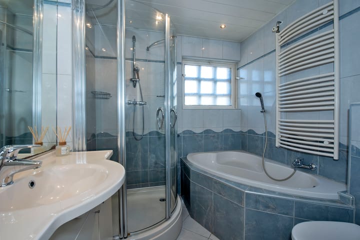 Photo 16 of Anjelier 42