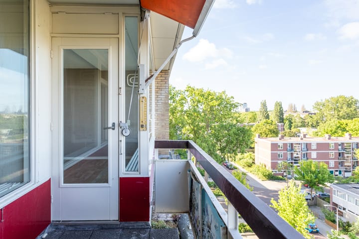 Foto 11 van Bachstraat 154