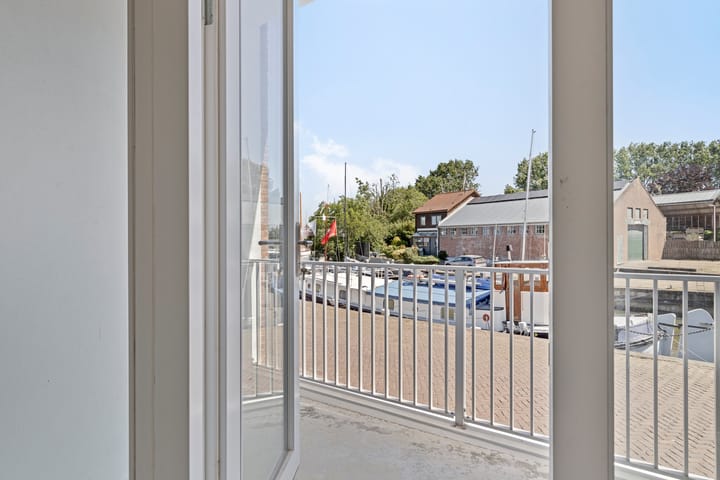 Foto 4 van Zeedijk 24-C