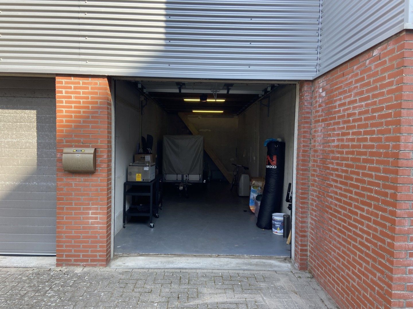 Bekijk foto 2 van Einthovenstraat 45