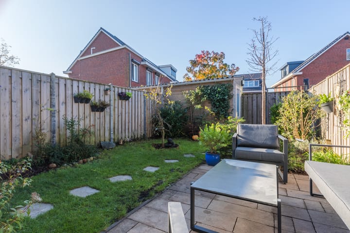 Foto 42 van Witte Ring 117