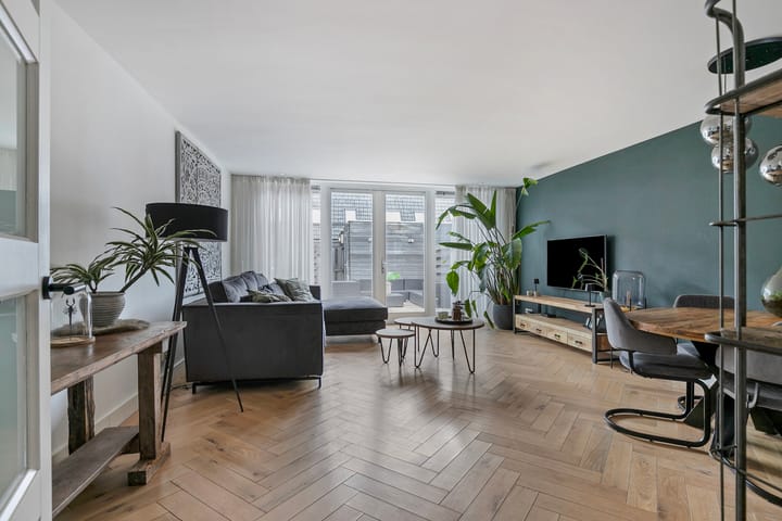 Photo 3 of Martiniquestraat 17