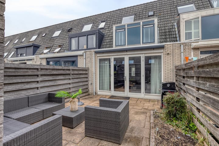 Photo 2 of Martiniquestraat 17