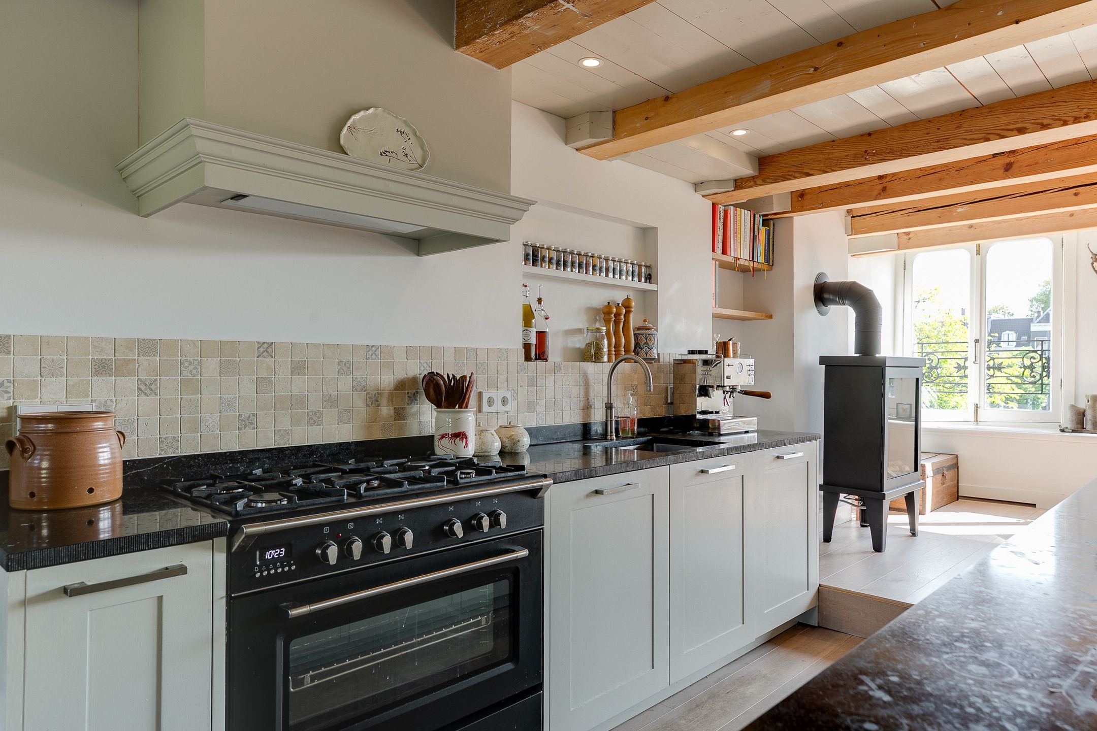 Photo 12 of Amstel 254-B