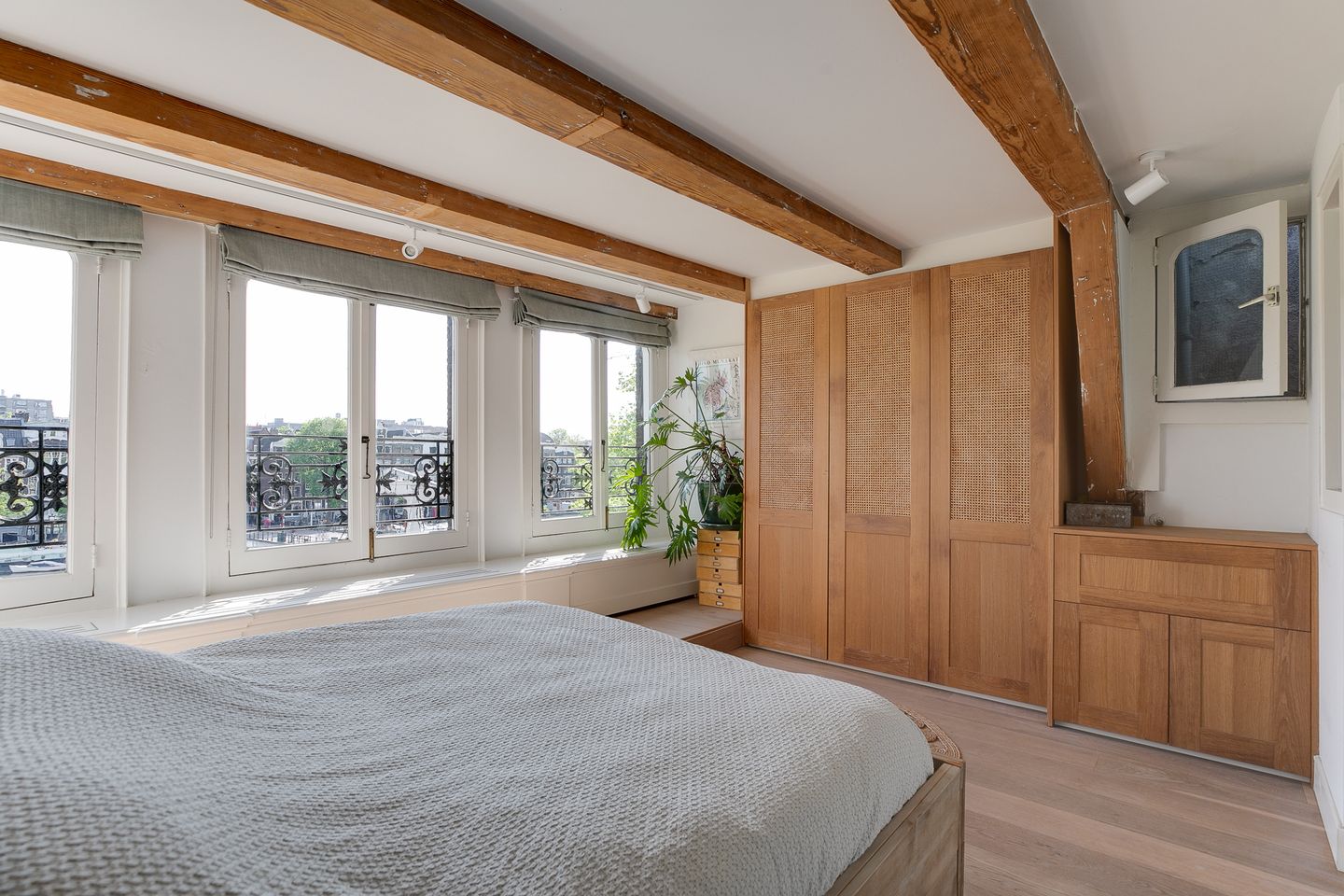 Photo 25 of Amstel 254-B