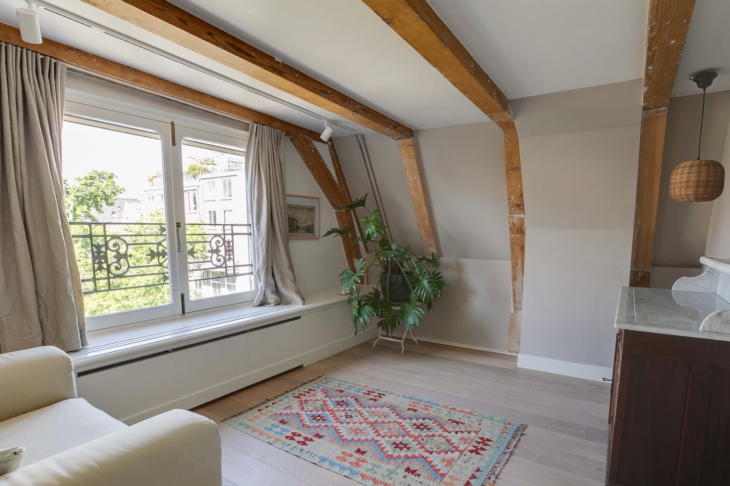 Photo 29 of Amstel 254-B