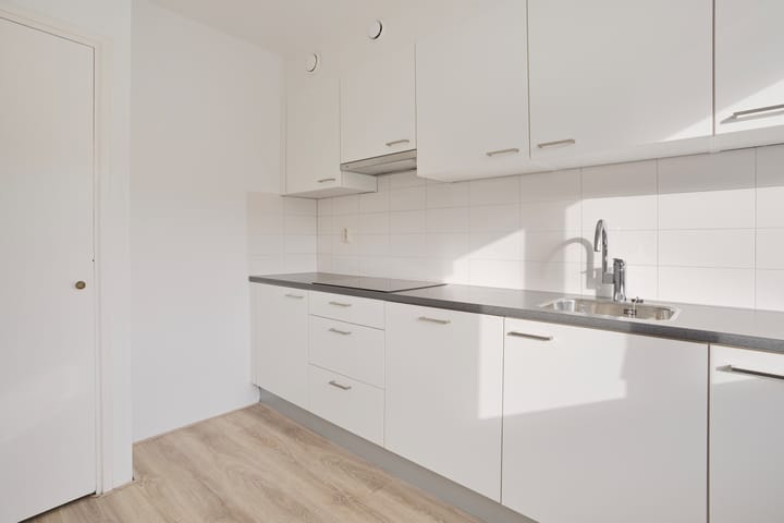 Photo 4 of Steenloperstraat 40