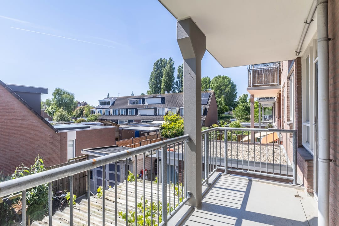 Photo 11 of Wethouder De Vriesplantsoen 15