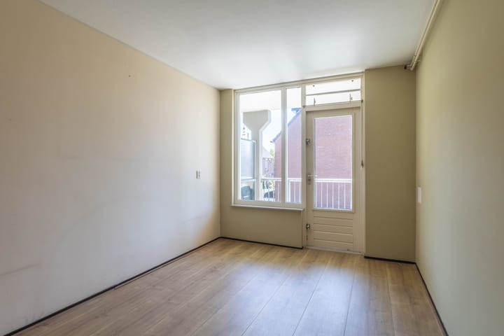 Foto 12 van Wethouder De Vriesplantsoen 15