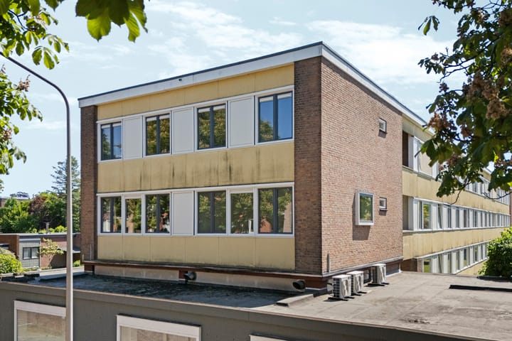 Photo 7 of Professor van der Veldenstraat 1