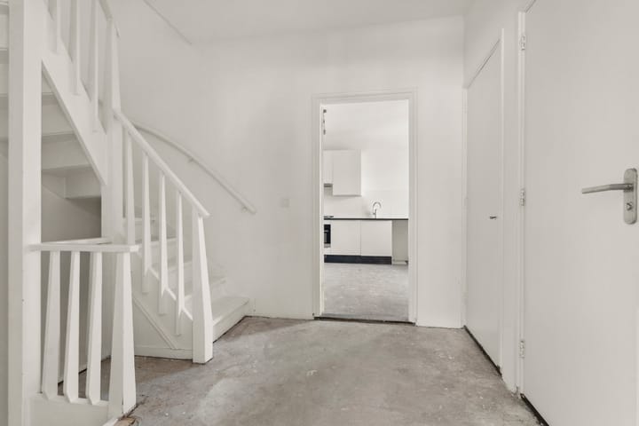 Photo 14 of Professor van der Veldenstraat 1