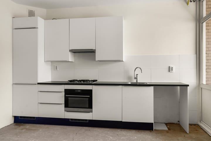 Photo 16 of Professor van der Veldenstraat 1