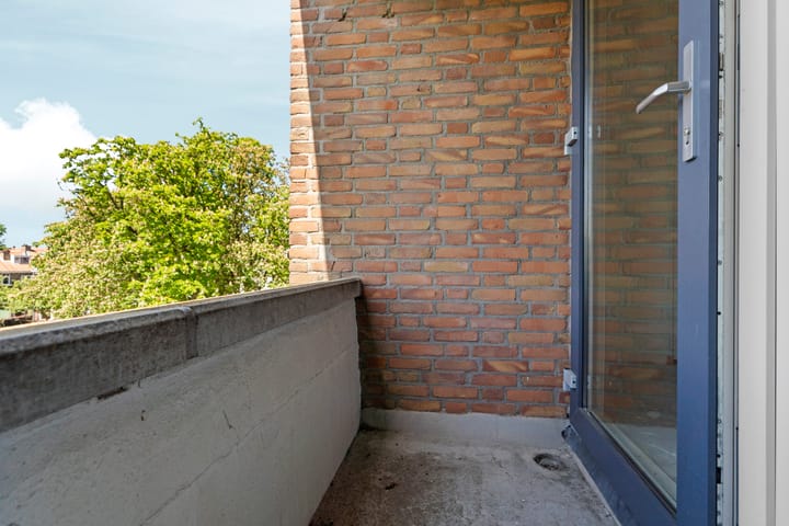 Photo 20 of Professor van der Veldenstraat 1