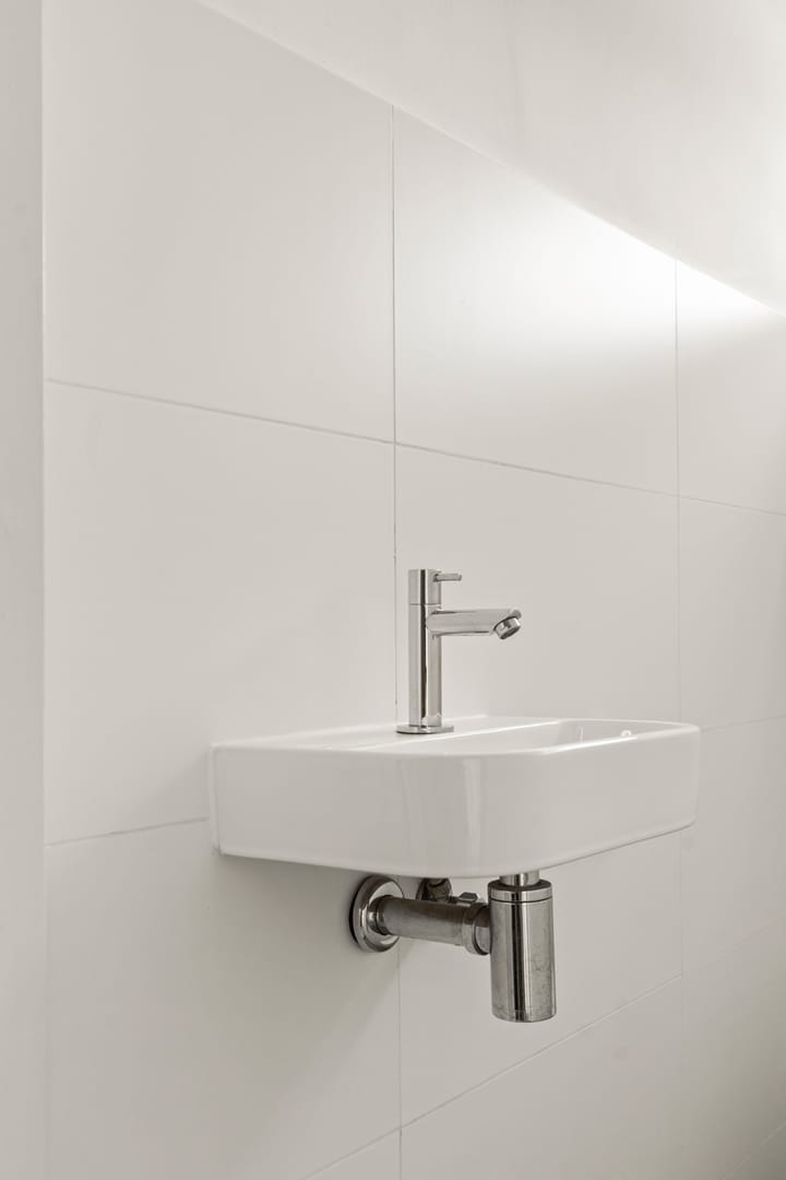 Photo 24 of Professor van der Veldenstraat 1