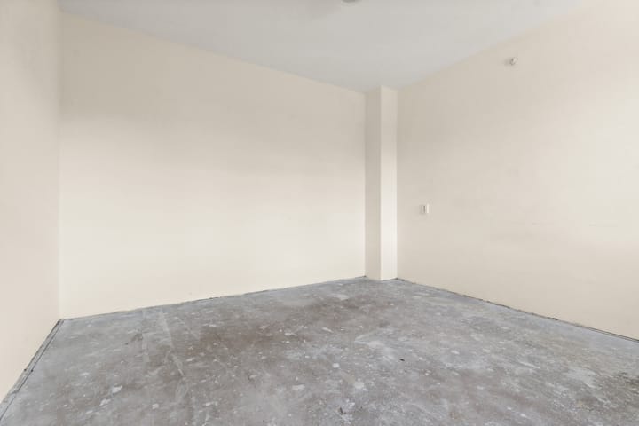 Photo 27 of Professor van der Veldenstraat 1