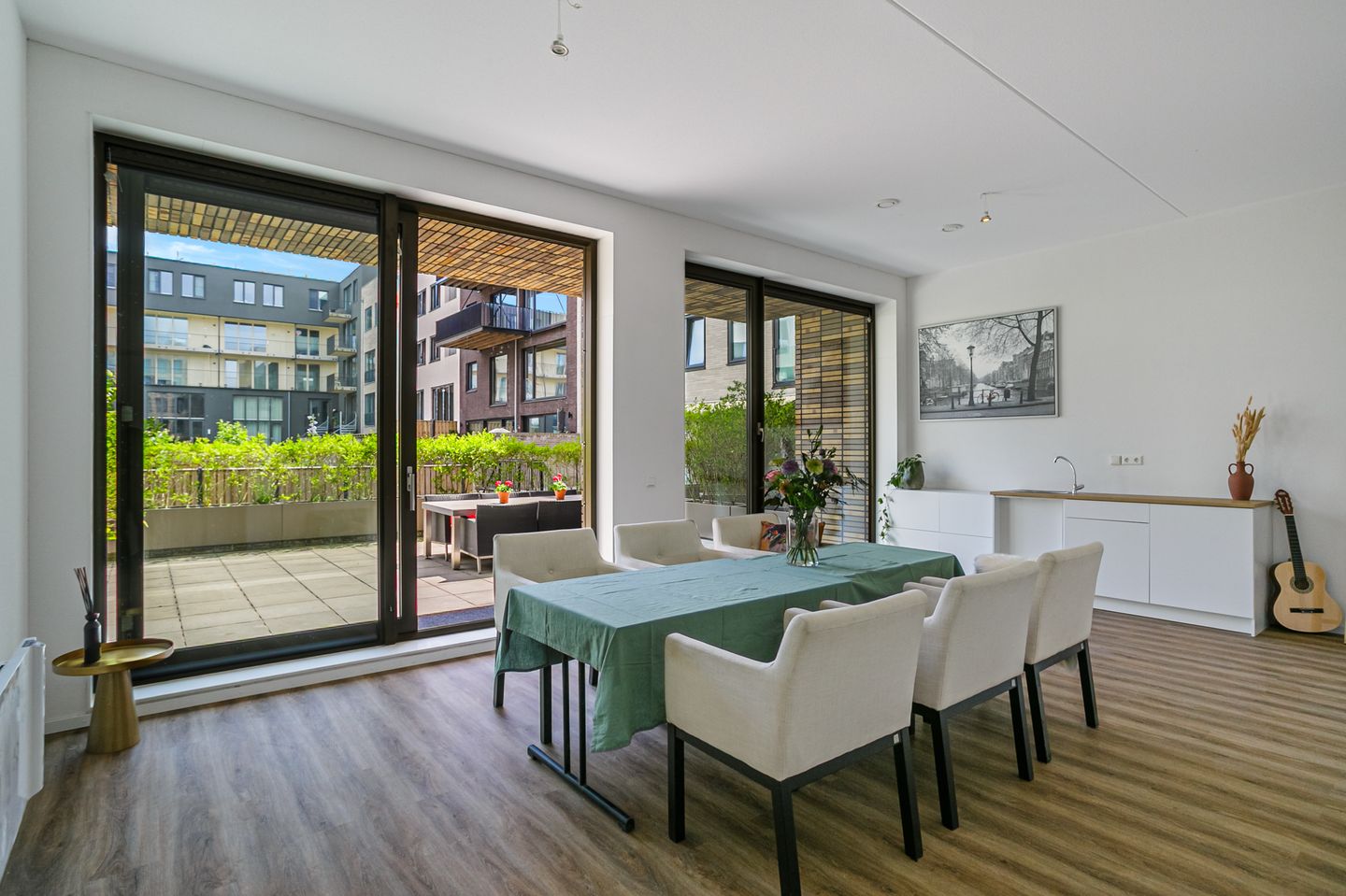 Foto 10 van Cola Debrotstraat 6