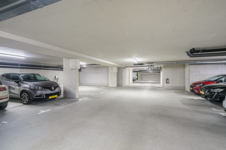 Foto 12 van Cola Debrotstraat 6