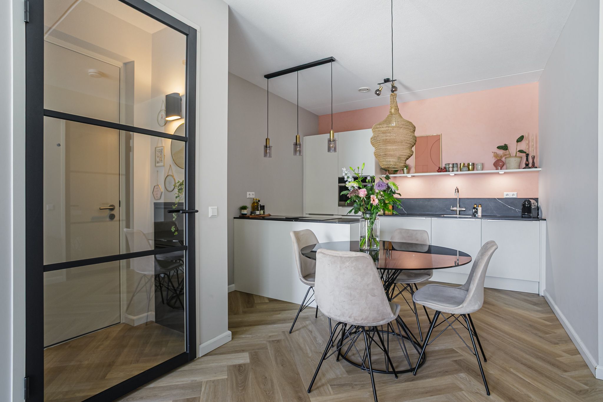 Foto 15 van Cola Debrotstraat 6