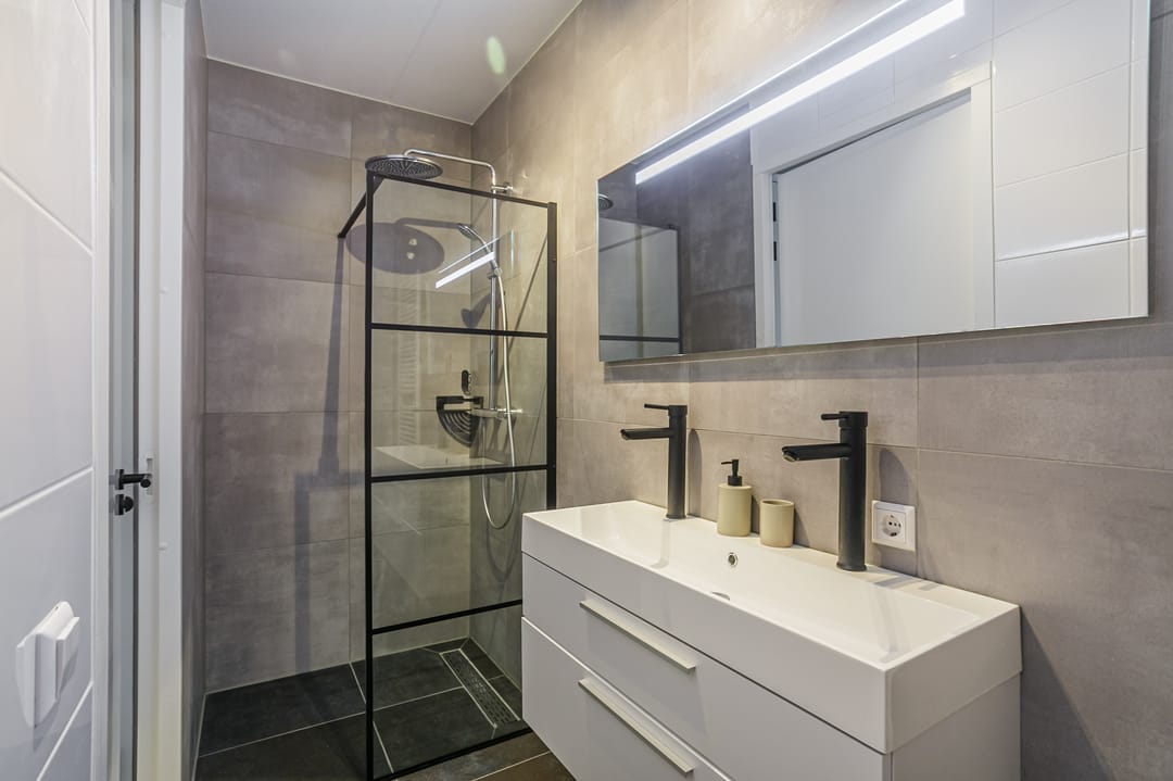 Foto 23 van Cola Debrotstraat 6