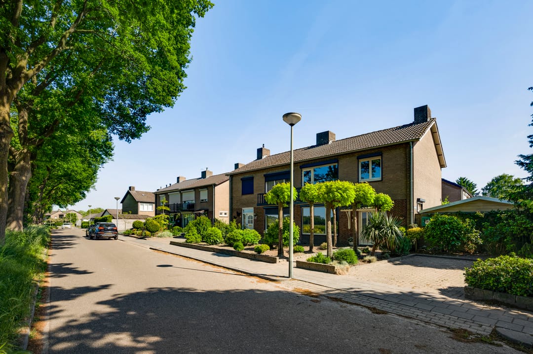 Foto 31 van Meidoornstraat 2