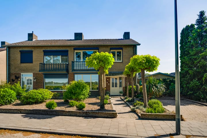 Foto 32 van Meidoornstraat 2