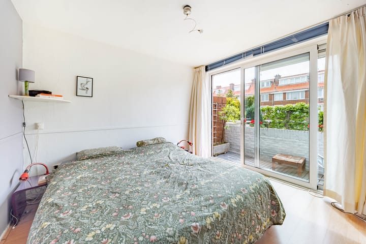 Foto 22 van van Lugtenburgstraat 33