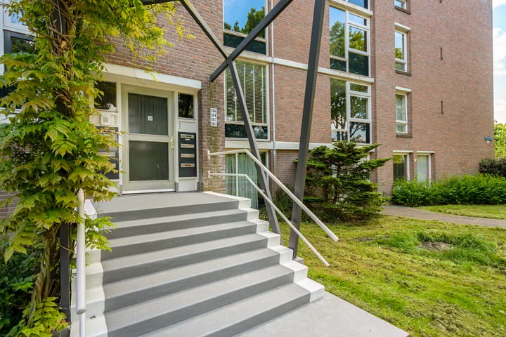 Foto 2 van Ten Oeverstraat 130