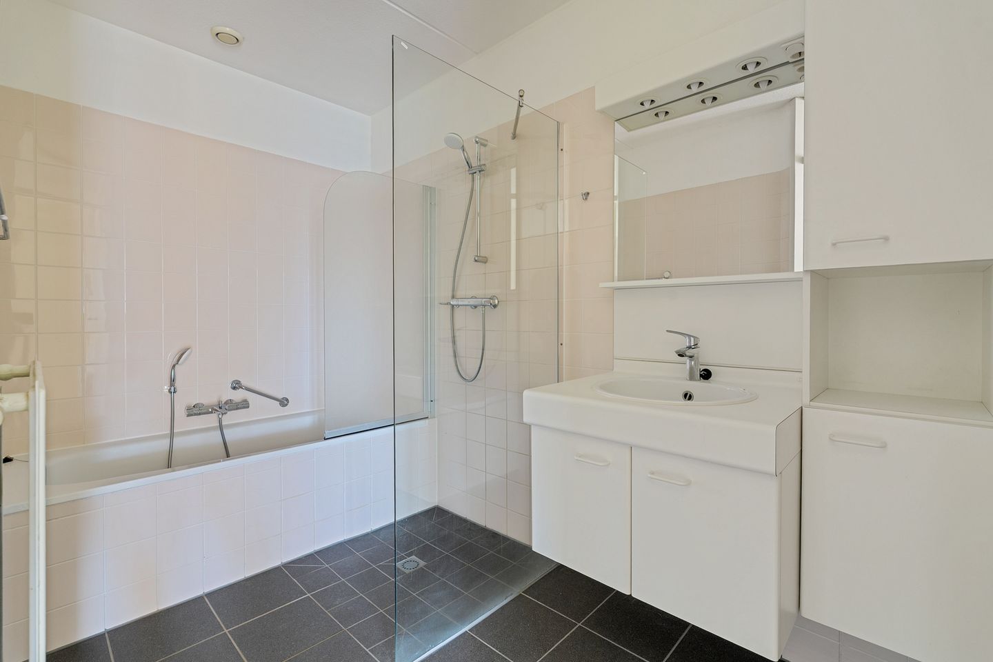 Foto 25 van Curiestraat 53