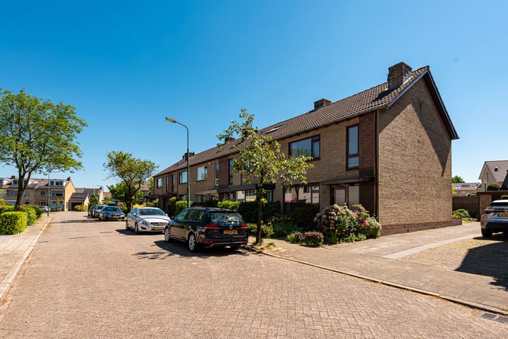 Photo 31 of Prof. Asserlaan 9