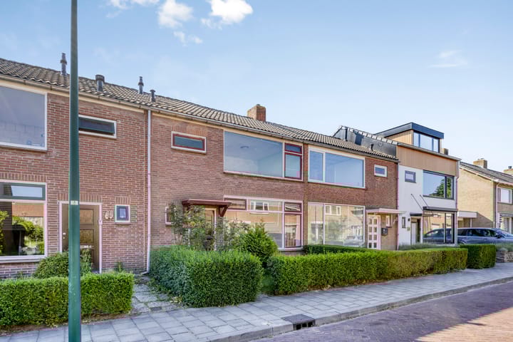 Foto 9 van Akkermansstraat 10